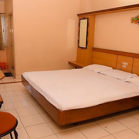 Hotel Vishnu Residency Visakhapatnam Exteriör bild